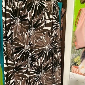 Cato Skirt 14/16 black brown floral print
